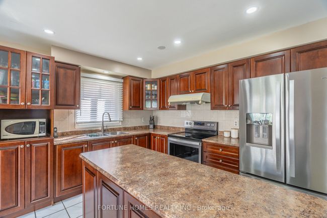 32 Randall Ave, House other with 4 bedrooms, 3 bathrooms and 5 parking in Markham ON | Image 9