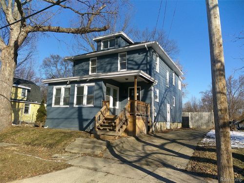 912 Huron St, Flint, MI, 48507-2555 | Card Image