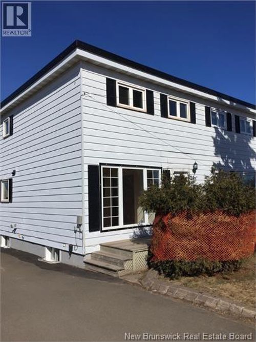 26 Caledonia Rd, Moncton, NB, E1H2S9 | Card Image
