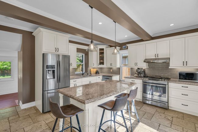 21039 Dalton Rd, House other with 3 bedrooms, 2 bathrooms and 4 parking in Jacksons Point ON | Image 7