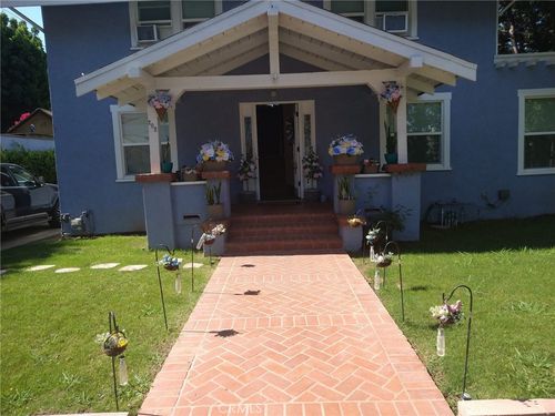 202 W 20th St, Santa Ana, CA, 92706 | Card Image