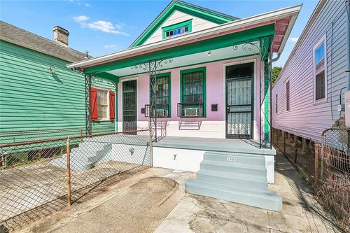 1022 Port Street, New Orleans, LA, 70117 | Card Image