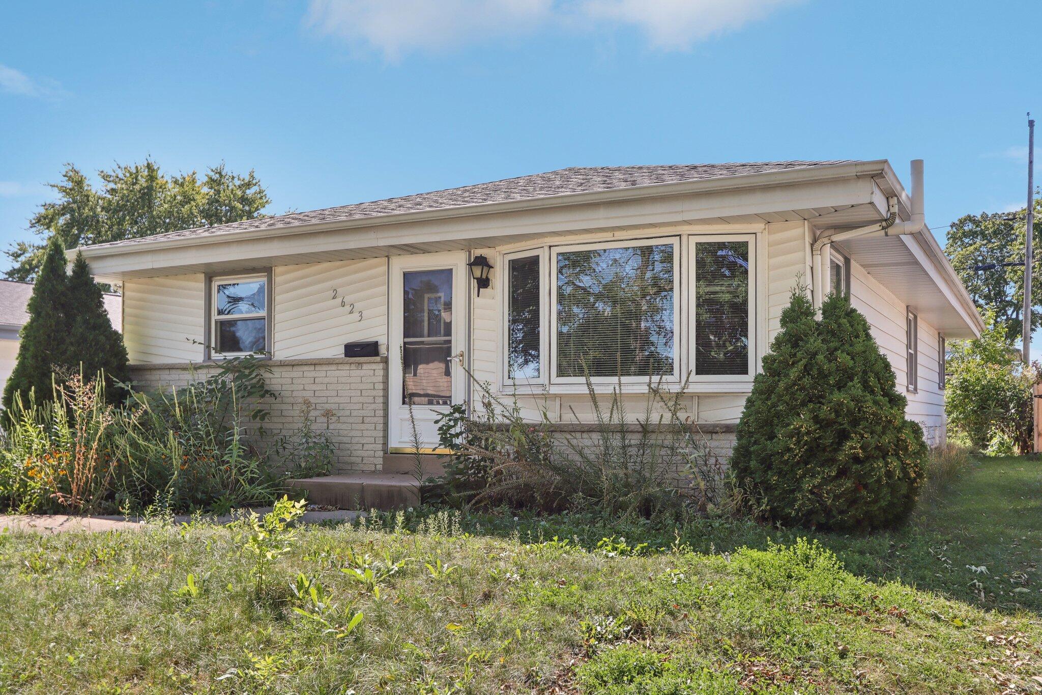 93rd St, Milwaukee, WI 53227