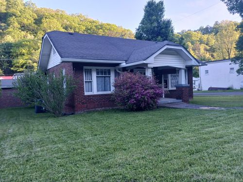 902 Oak St, Cumberland, KY, 40823 | Card Image