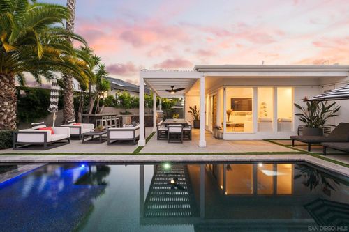 7026 Estrella De Mar Rd, Carlsbad, CA, 92009 | Card Image