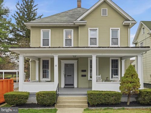 18 Richard Ave, SHIPPENSBURG, PA, 17257-1417 | Card Image