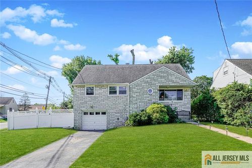 26 Federal St, Metuchen, NJ, 08840-2815 | Card Image
