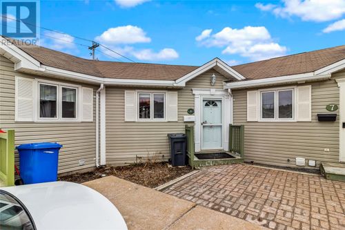8 Sarasota Crt, St. John's, NL, A1E5Z7 | Card Image