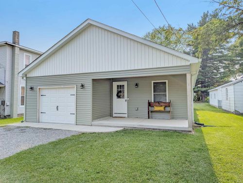 1113 Jackson St, Burlington, IN, 46915-1519 | Card Image