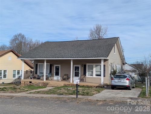 106 E Spencer Ave, Gastonia, NC, 28054-3038 | Card Image