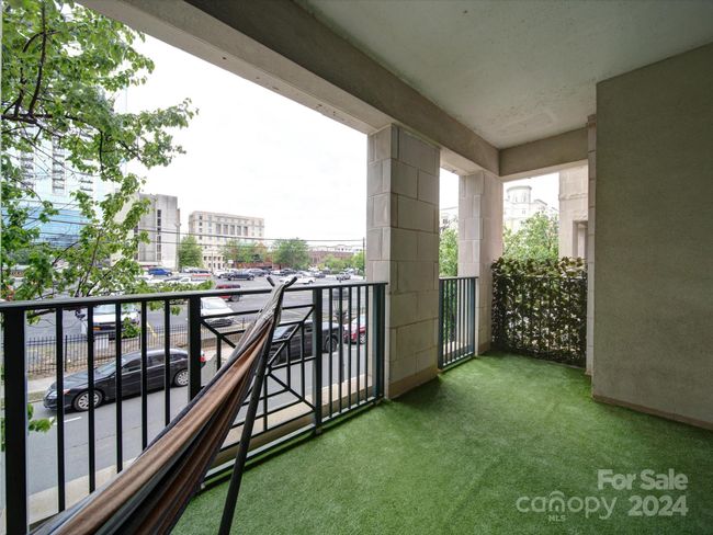 APT-219 - 300 W 5 Th St, Condo with 1 bedrooms, 1 bathrooms and null parking in Charlotte NC | Image 12