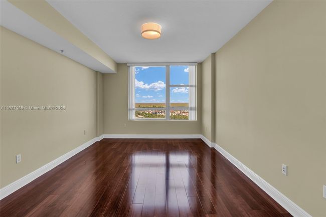 APT-1903S - 2681 N Flamingo Rd, Condo with 2 bedrooms, 2 bathrooms and null parking in Sunrise FL | Image 25
