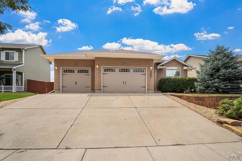 3521 Ringtail Ln, Pueblo, CO, 81005-3382 | Card Image