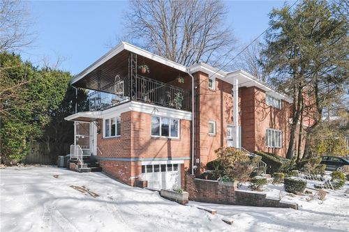 5939 Phillips, Squirrel Hill, PA, 15217 | Card Image