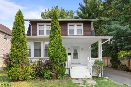 20 Orchard St, Bloomingdale, NJ, 07403-1709 | Card Image