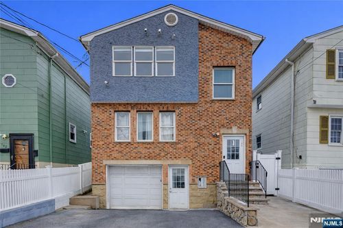 186 Fabyan Place, Newark, NJ, 07112 | Card Image