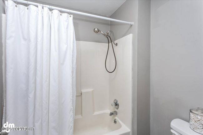 44-Bathroom 3_IMG_3230 copy | Image 46