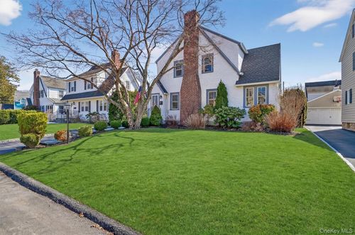 59 Benedict Ave, White Plains, NY, 10603-3334 | Card Image