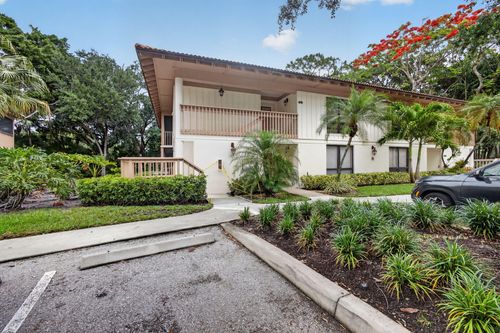 611 Brackenwood Cv, Palm Beach Gardens, FL, 33418-9039 | Card Image