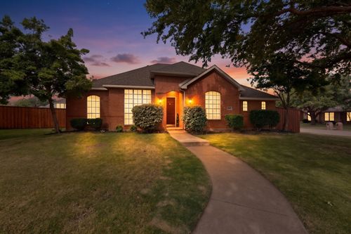 8406 Lexington Ct, Rowlett, TX, 75089-3859 | Card Image