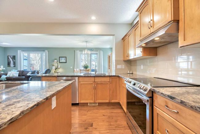 266 Rockborough Green Nw, House other with 5 bedrooms, 4 bathrooms and 4 parking in Calgary AB | Image 12