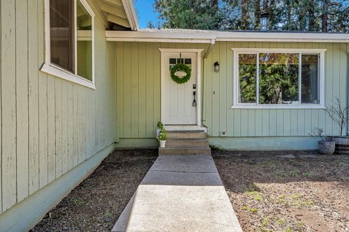 37389 Oak View St, Burney, CA, 96013-4440 | Card Image