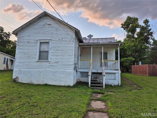 614 W Saint Louis St, De Soto, MO, 63020-1010 | Card Image