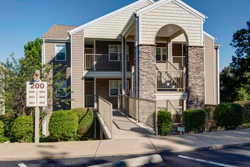 204 Westwood Dr, Kimberling City, MO, 65686-9106 | Card Image