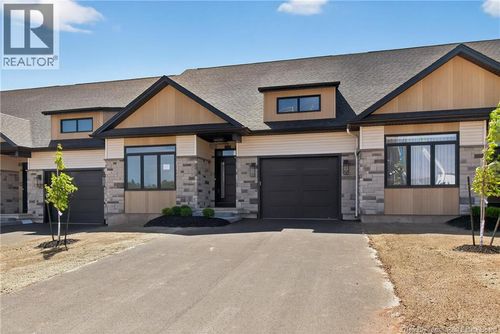 39 Murray Ave, Dieppe, NB, E1A1K8 | Card Image