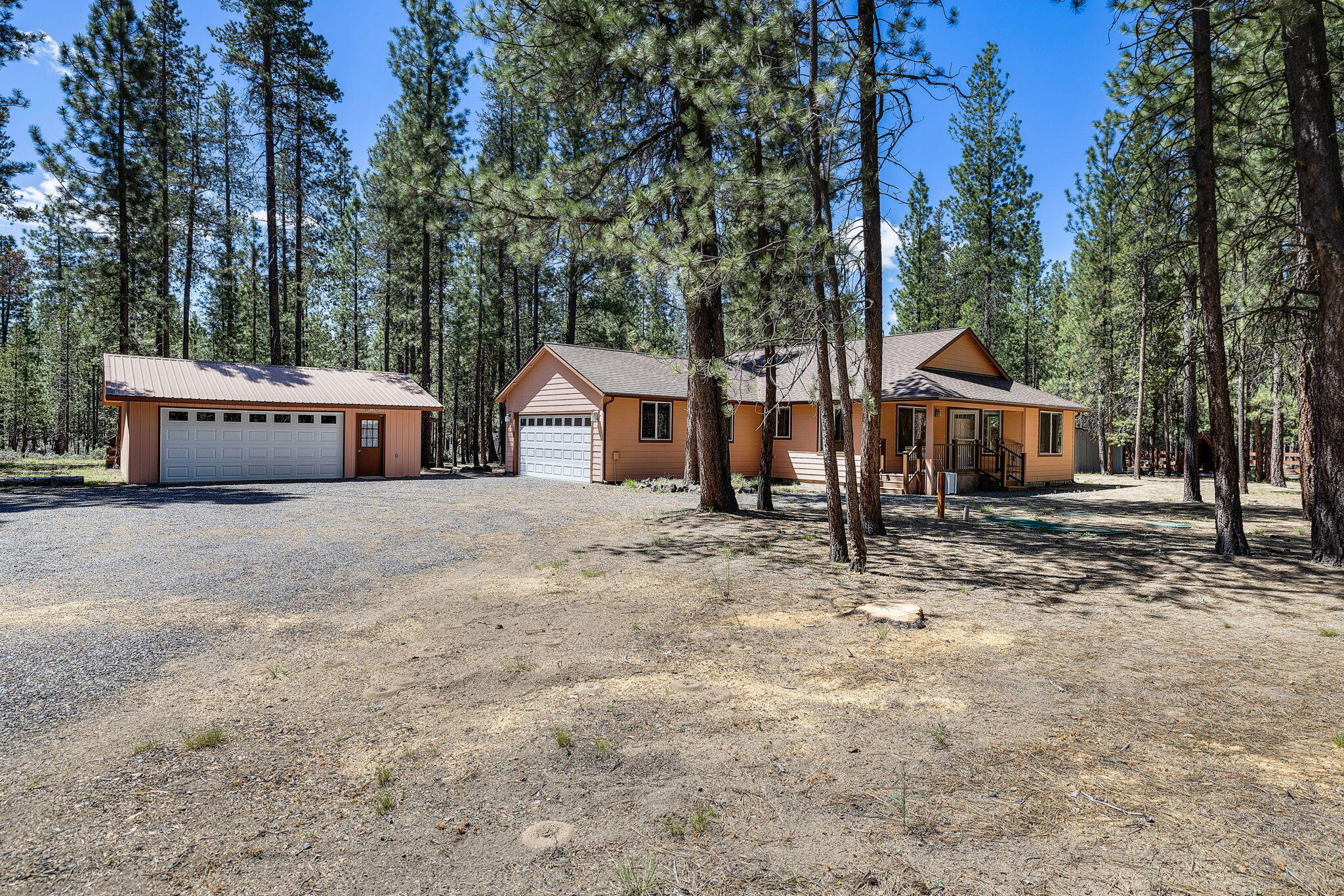 Pine Loop Dr, LA Pine, OR 97739