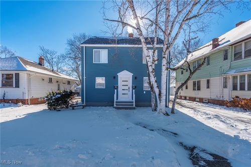 2811 Oak Park Ave, Cleveland, OH, 44109-5433 | Card Image