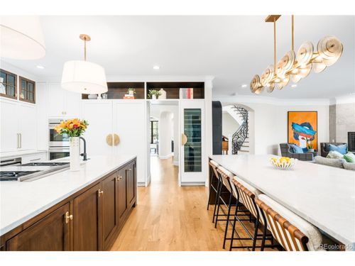 2400 S Columbine St, Denver, CO, 80210-5424 | Card Image