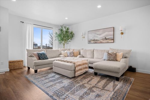 464 E Alice Way, Layton, UT, 84041-4355 | Card Image