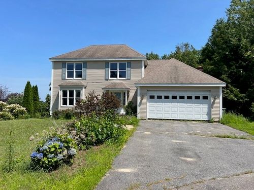 12 Walden Ct, Leominster, MA, 01453-5039 | Card Image