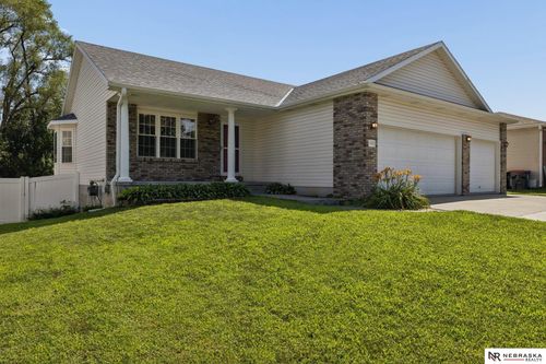 1541 Bordeaux Rd, Lincoln, NE, 68522-2416 | Card Image