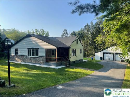 1331 Stonesthrow Rd, BETHLEHEM, PA, 18015-5333 | Card Image