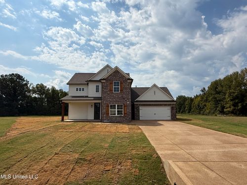 809 Wells Dr, Hernando, MS, 38632-1387 | Card Image
