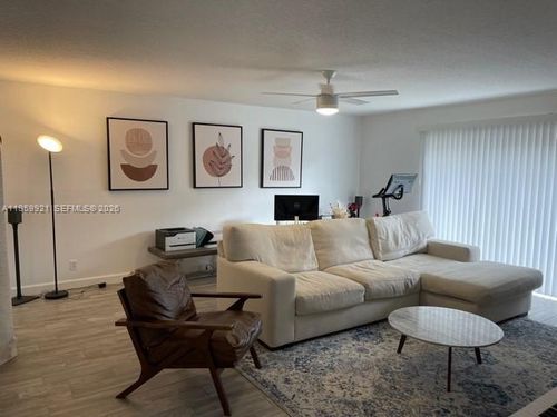 2-637 Sw 3rd Ave, Fort Lauderdale, FL, 33315 | Card Image