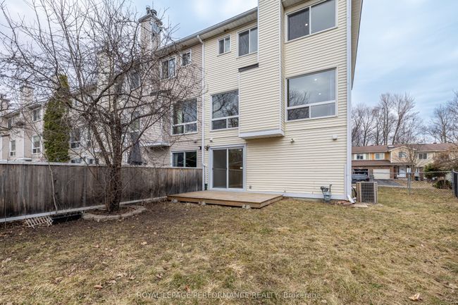 6917 Du Bois Ave, Condo with 3 bedrooms, 3 bathrooms and 2 parking in Orleans ON | Image 33