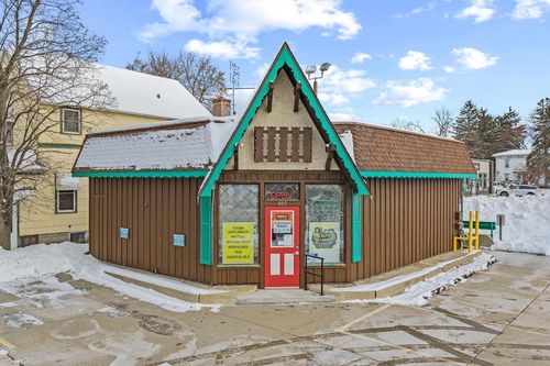 403 E Main St, Reedsburg, WI, 53959-1943 | Card Image