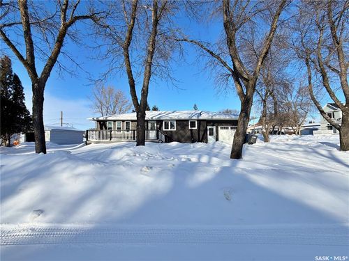 902 Ellice St, Moosomin, SK, S0G3N0 | Card Image