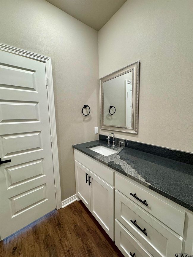 UNIT-201 - 1523 N Owens Ave, House other with 3 bedrooms, 3 bathrooms and null parking in Tyler TX | Image 13