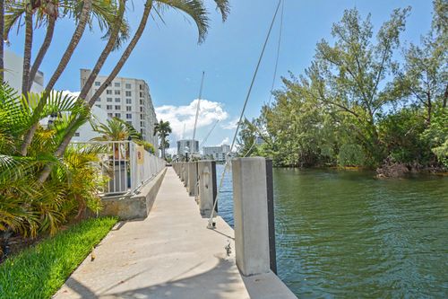 405a-2840 Ne 14th Street Cswy, Pompano Beach, FL, 33062-3618 | Card Image