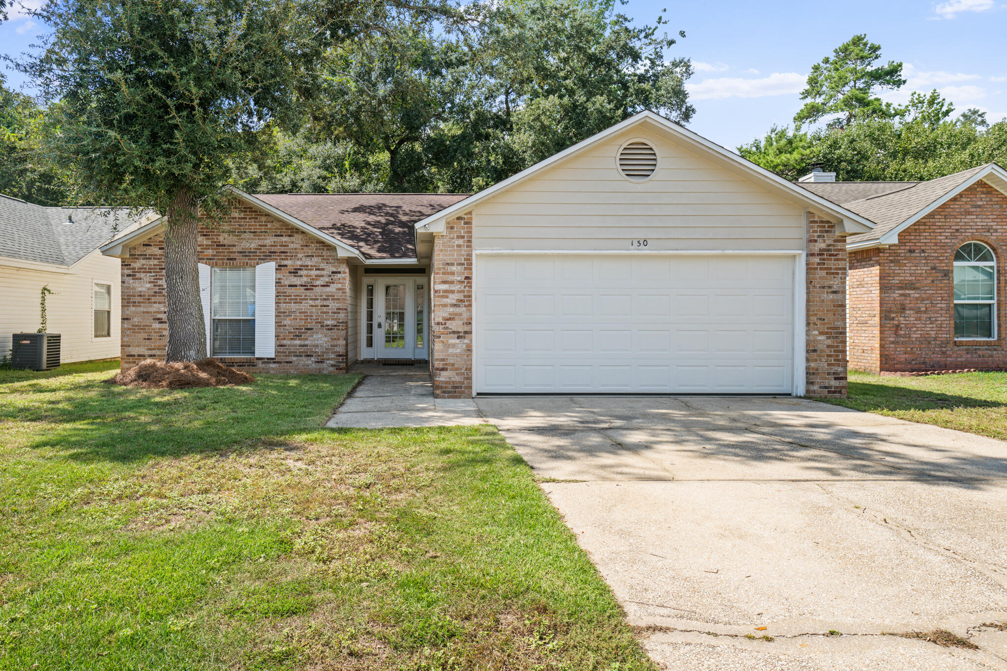 Wright Cir, Niceville, FL 32578