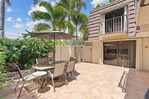 7124 71st Way, West Palm Beach, FL, 33407-6753 | Card Image