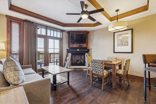 8404-1521 Ski Hill Rd, BRECKENRIDGE, CO, 80424-6986 | Card Image