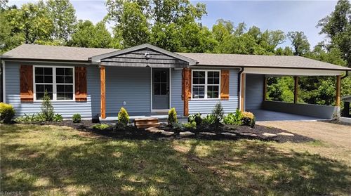 487 Brooks Rd, Reidsville, NC, 27320-7575 | Card Image