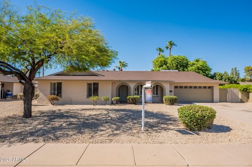 3740 E Mercer Ln, Phoenix, AZ, 85028-3434 | Card Image