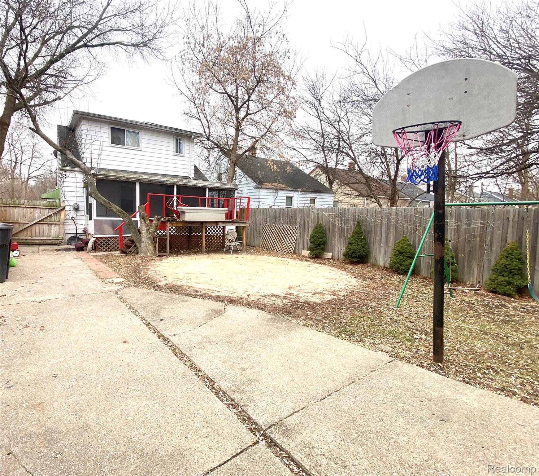 Residential in Detroit 2