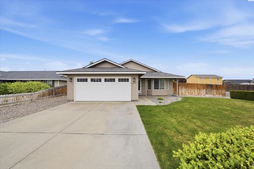 6207 Camden Dr, Pasco, WA, 99301 | Card Image